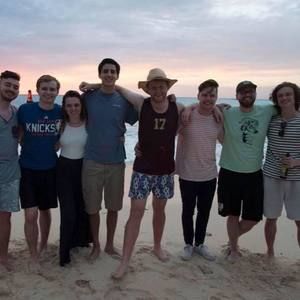 Meet your Posher, Avery